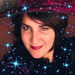 Meet your Posher, Dinah